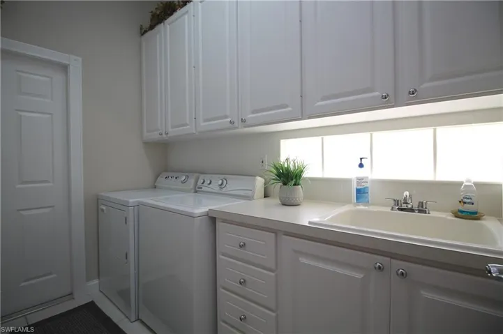 3019 Ellice Way, Naples, Florida 34119