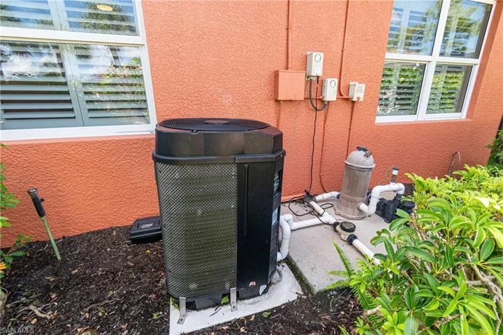 NEW POOL HEATER & CIRCULATION PUMP INSTALLED IN 2021.