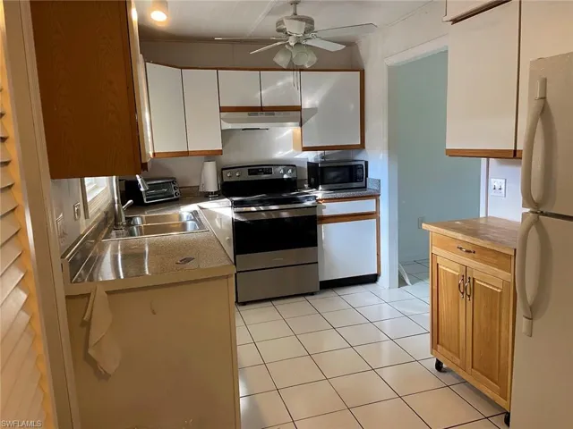 696 102nd Ave N, Naples Fl 34108