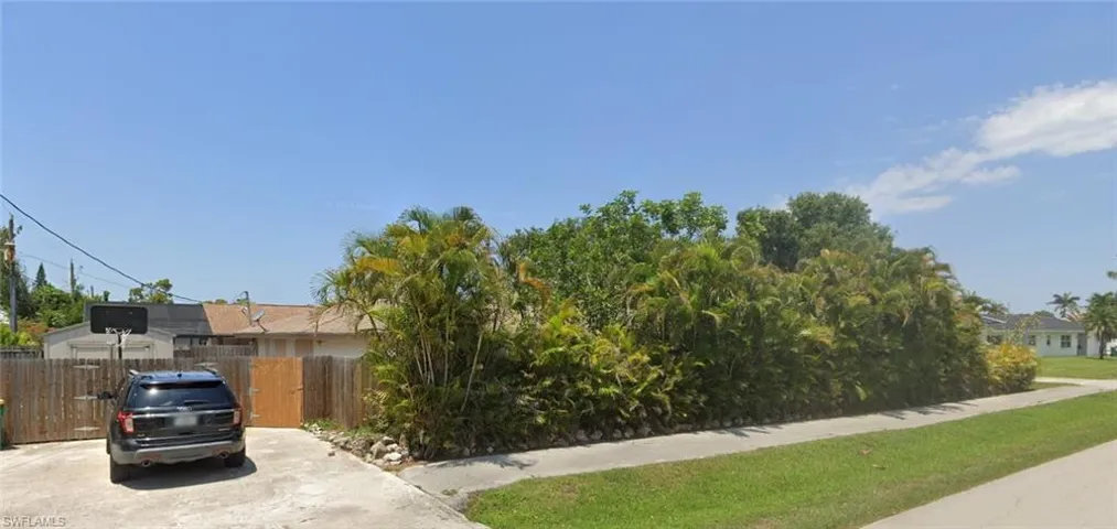 696 102nd Ave N, Naples Fl 34108