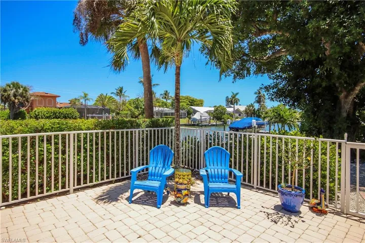 1066  Bailey  RD, Sanibel, FL 33957