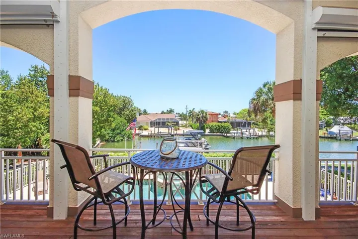 1066  Bailey  RD, Sanibel, FL 33957