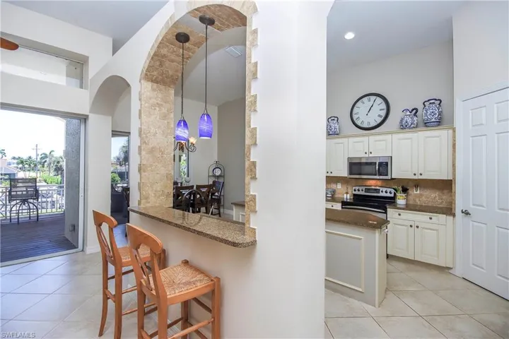 1066  Bailey  RD, Sanibel, FL 33957