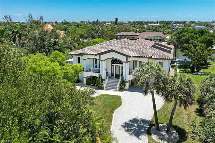 1066  Bailey  RD, Sanibel, FL 33957