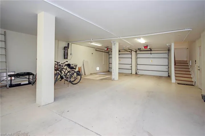 1066  Bailey  RD, Sanibel, FL 33957