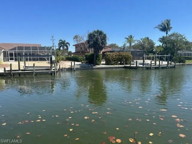 1066  Bailey  RD, Sanibel, FL 33957