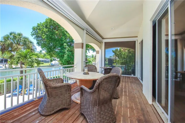1066  Bailey  RD, Sanibel, FL 33957