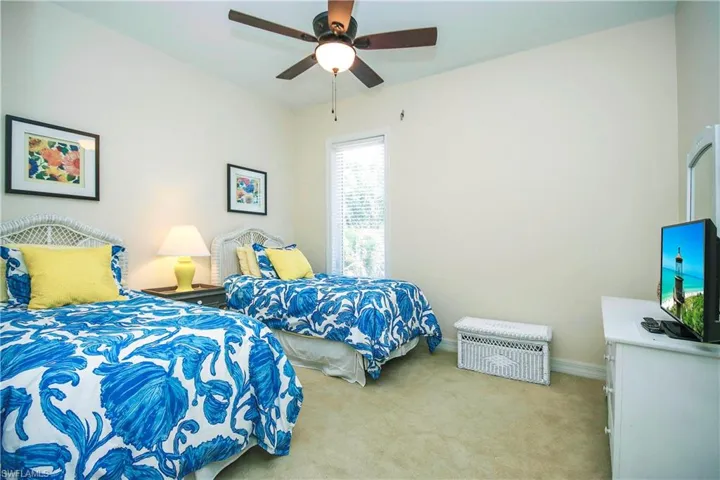1066  Bailey  RD, Sanibel, FL 33957