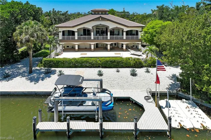 1066  Bailey  RD, Sanibel, FL 33957