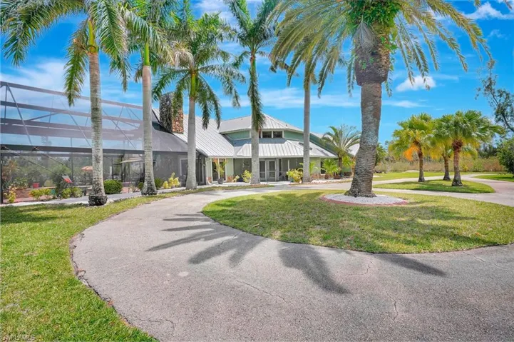 7235 Lake Dr, Fort Myers, Florida 33908