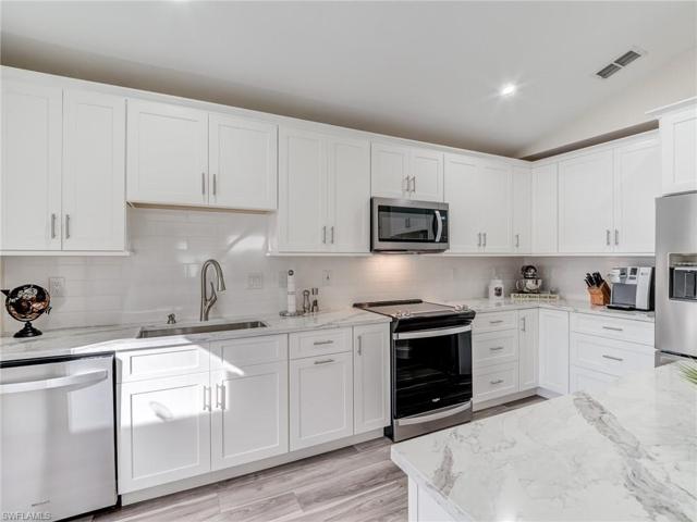New shaker style kitchen cabinets