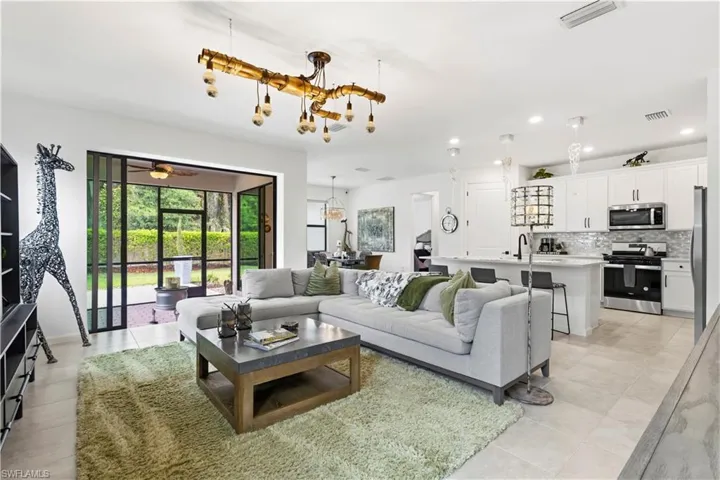 10475 Ventana Ln, Naples, Florida 34120