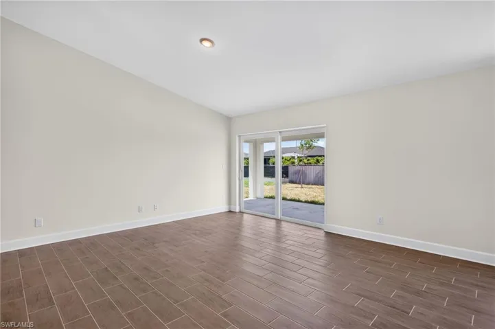 1131 Nw 14th Ter, Cape Coral, Florida 33993