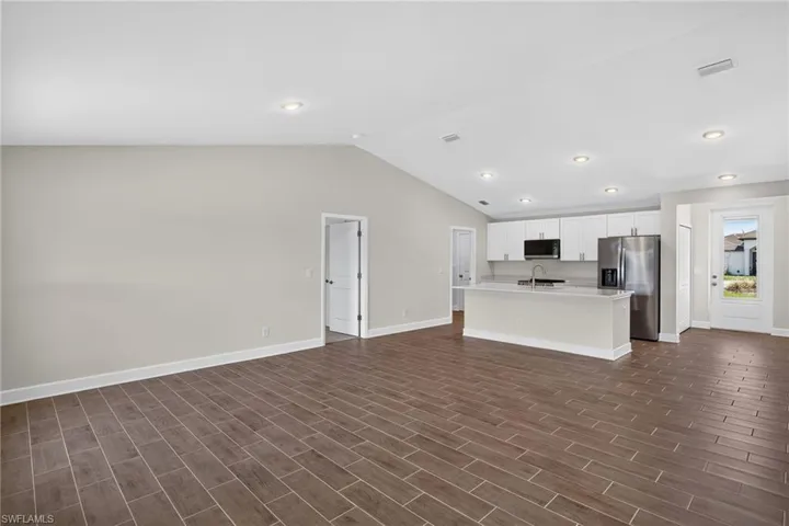 1131 Nw 14th Ter, Cape Coral, Florida 33993