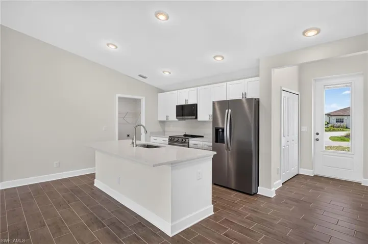 1131 Nw 14th Ter, Cape Coral, Florida 33993