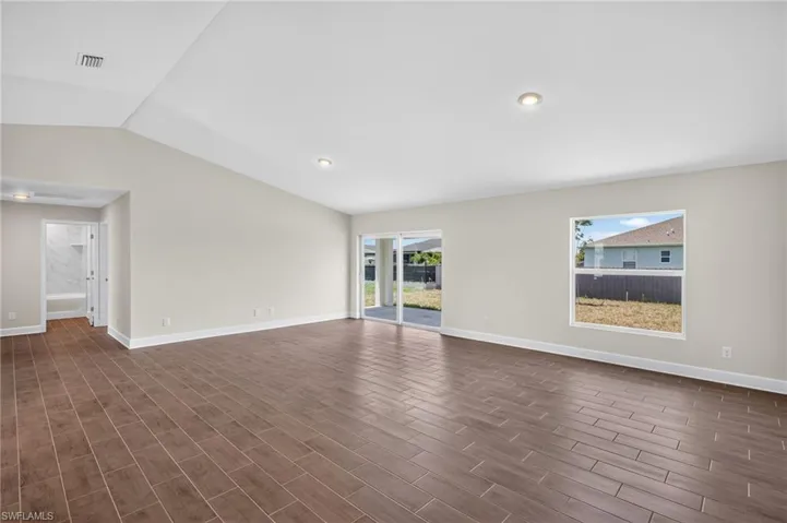 1131 Nw 14th Ter, Cape Coral, Florida 33993
