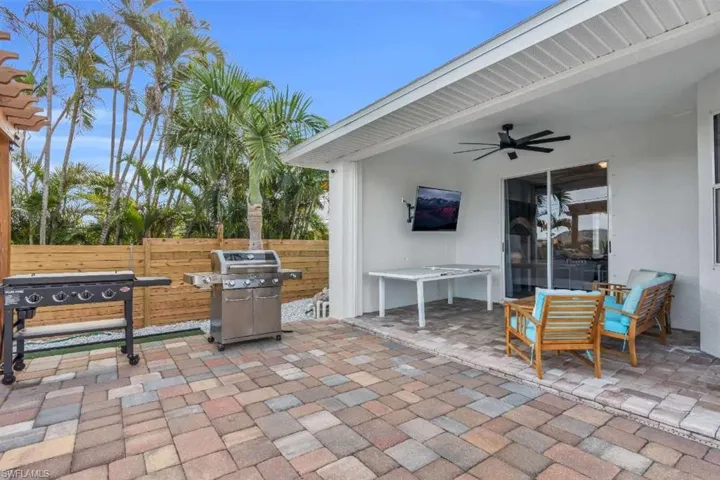 1720 Sw 49th Ln, Cape Coral, Florida 33914