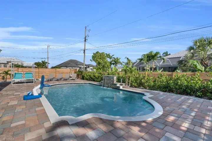 1720 Sw 49th Ln, Cape Coral, Florida 33914