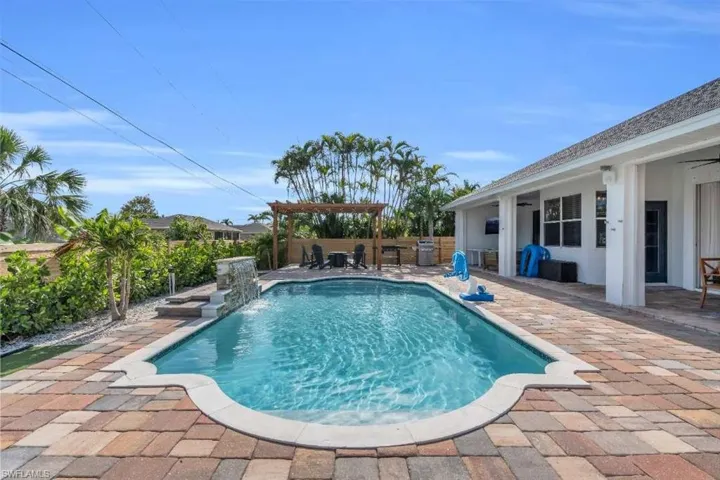 1720 Sw 49th Ln, Cape Coral, Florida 33914