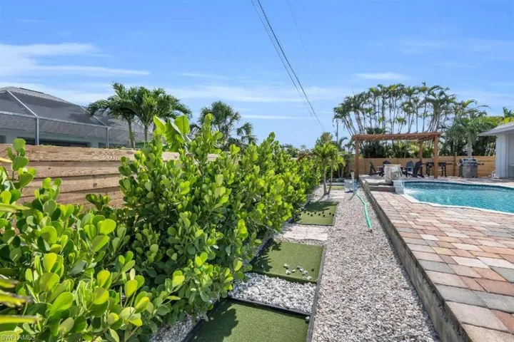 1720 Sw 49th Ln, Cape Coral, Florida 33914