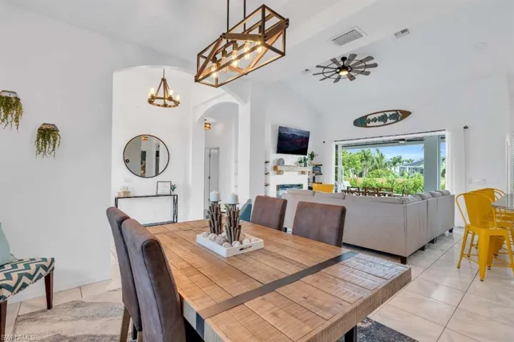 1720 Sw 49th Ln, Cape Coral, Florida 33914
