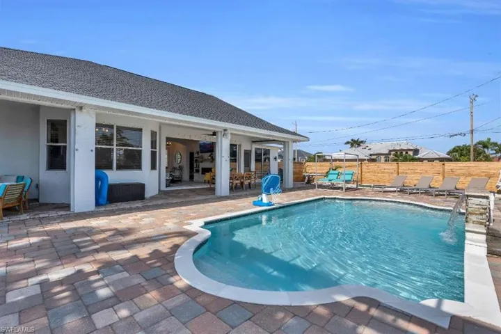 1720 Sw 49th Ln, Cape Coral, Florida 33914