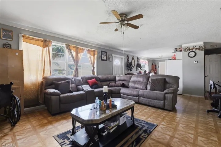 1132 Mississippi Ave, Clewiston, Florida 33440