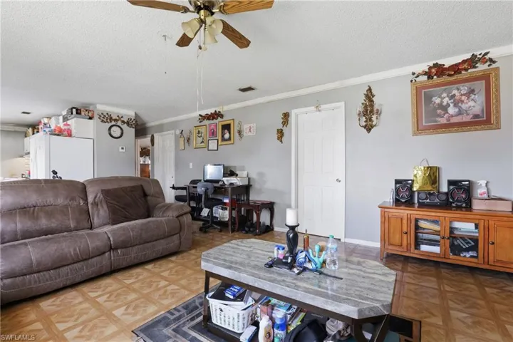 1132 Mississippi Ave, Clewiston, Florida 33440