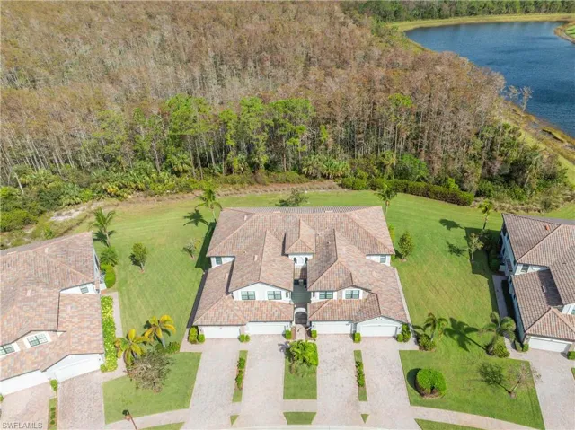 9468  Casoria  CT, Naples, FL 34113