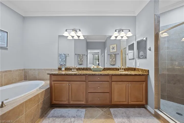 9468  Casoria  CT, Naples, FL 34113