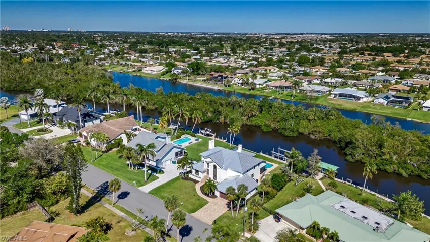 5615  Natoma  DR, Fort Myers, FL 33919