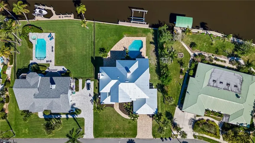 5615  Natoma  DR, Fort Myers, FL 33919