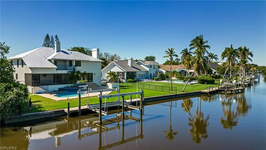 5615  Natoma  DR, Fort Myers, FL 33919