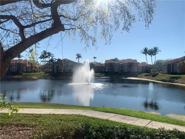 1275 Wildwood Lakes Blvd 2-108, Naples, Florida 34104