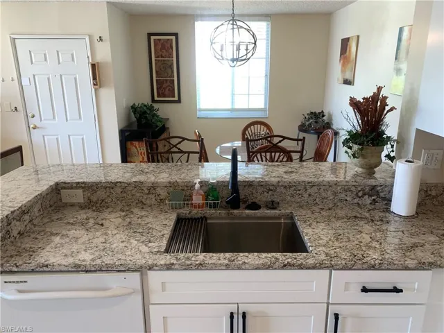 1275 Wildwood Lakes Blvd 2-108, Naples, Florida 34104