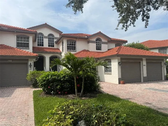 562 Laguna Royale Blvd 604, Naples, Florida 34119