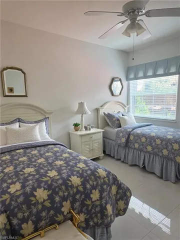 562 Laguna Royale Blvd 604, Naples, Florida 34119
