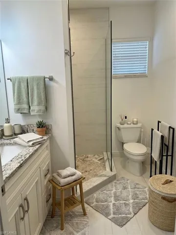 562 Laguna Royale Blvd 604, Naples, Florida 34119