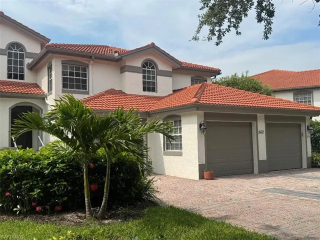 562 Laguna Royale Blvd 604, Naples, Florida 34119