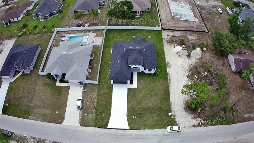 1806 NW 20th  TER, Cape Coral, FL 33993