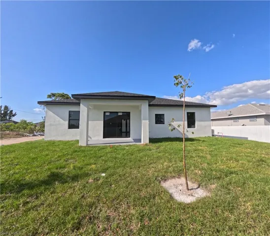 1806 NW 20th  TER, Cape Coral, FL 33993