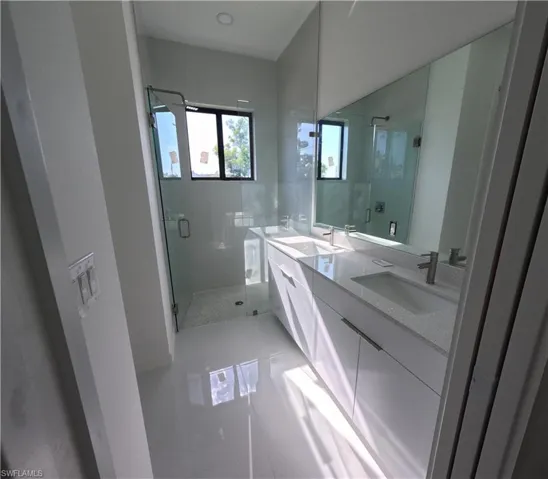 1806 NW 20th  TER, Cape Coral, FL 33993