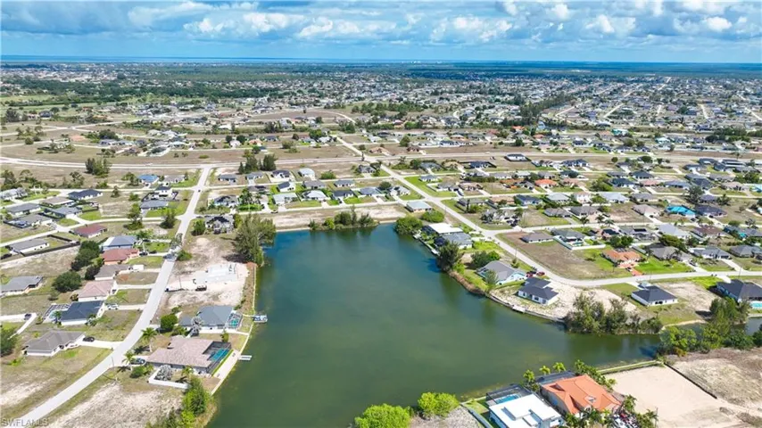 1317 Nw 20th Ct, Cape Coral, Florida 33993
