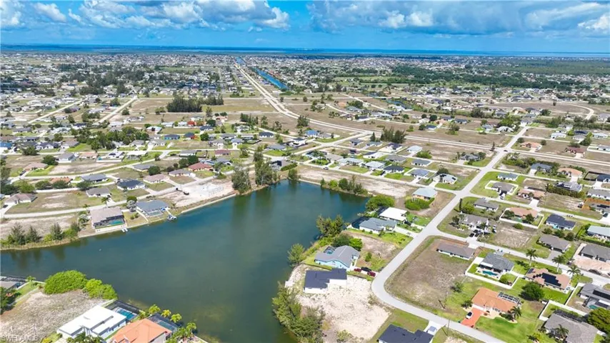 1317 Nw 20th Ct, Cape Coral, Florida 33993