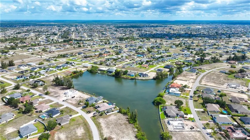 1317 Nw 20th Ct, Cape Coral, Florida 33993