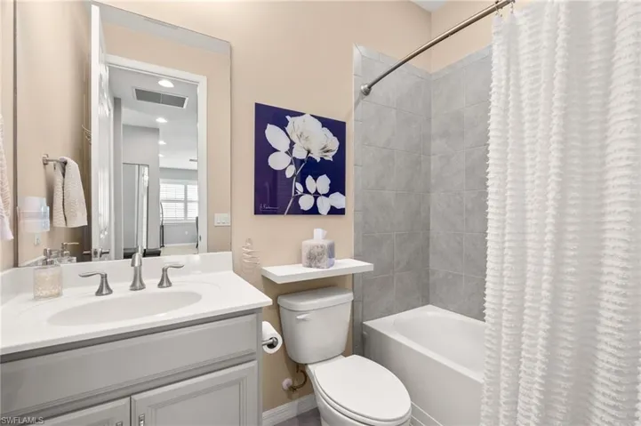 26213 Palace Ln 202, Bonita Springs, Florida 34135