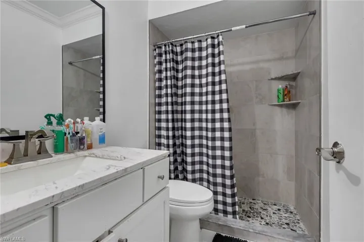 Family Bathroo,
