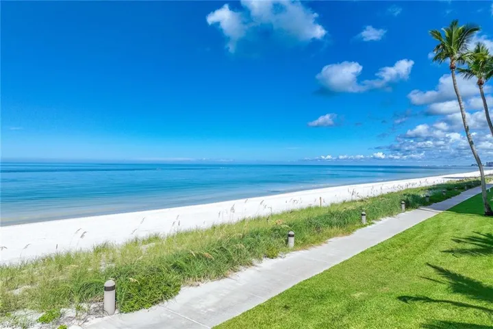 4301 Gulf Shore Blvd N 1900, Naples, Florida 34103