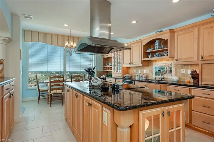 4301 Gulf Shore Blvd N 1900, Naples, Florida 34103