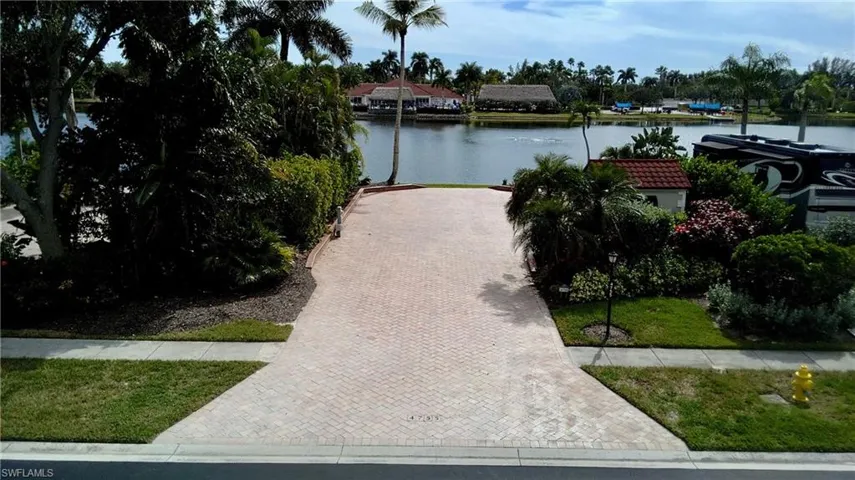 4755 Southern Breeze Dr, Naples, Florida 34114